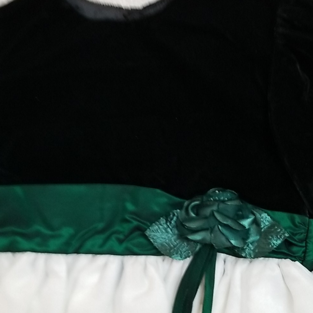 Dress - Picture 2 of 7